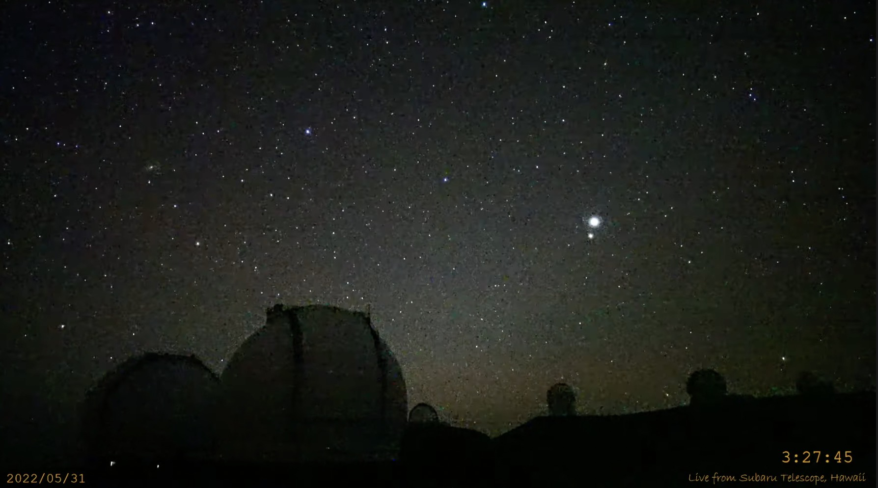 夏威夷直播画面，可以看到非常多的星。
