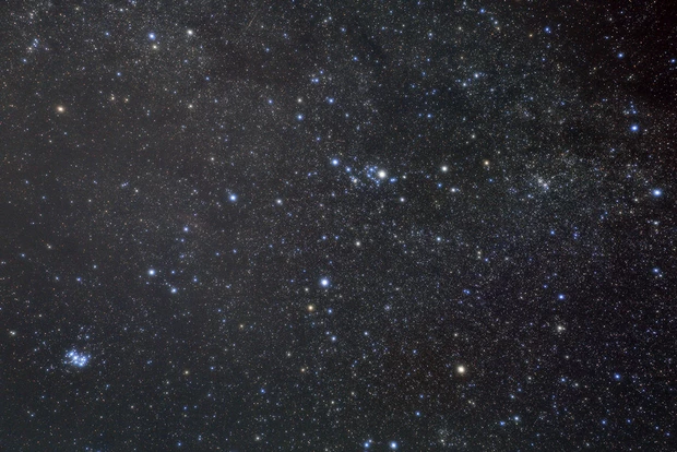 英仙座，Alex Conu 摄